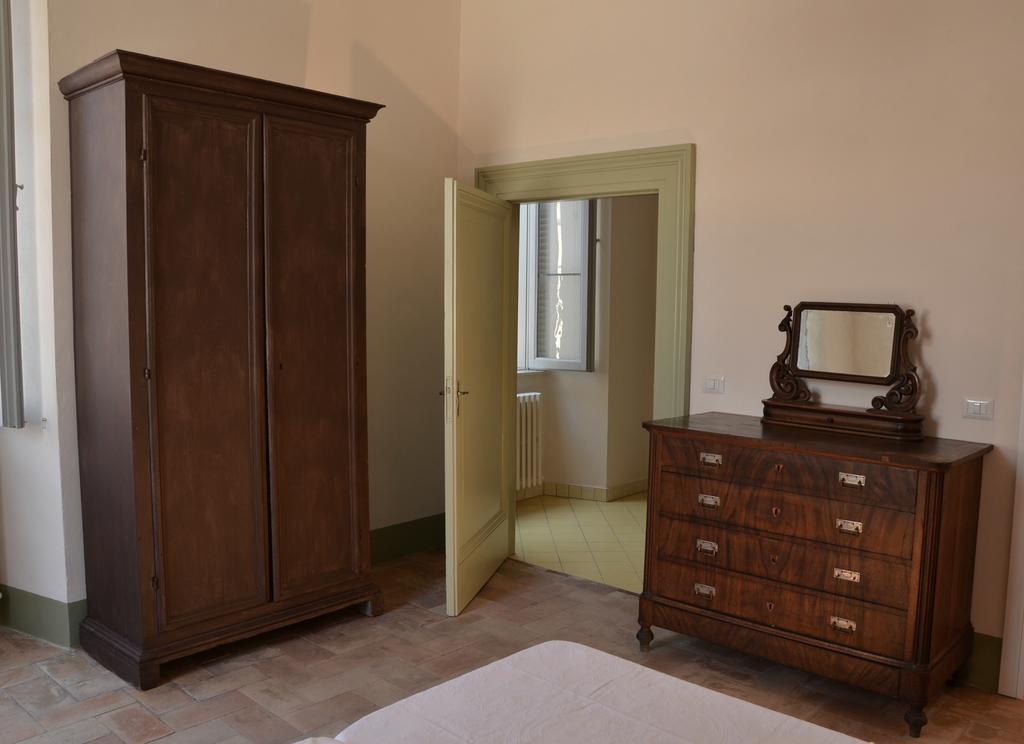 B&B Antica Biblioteca Fermo Rum bild
